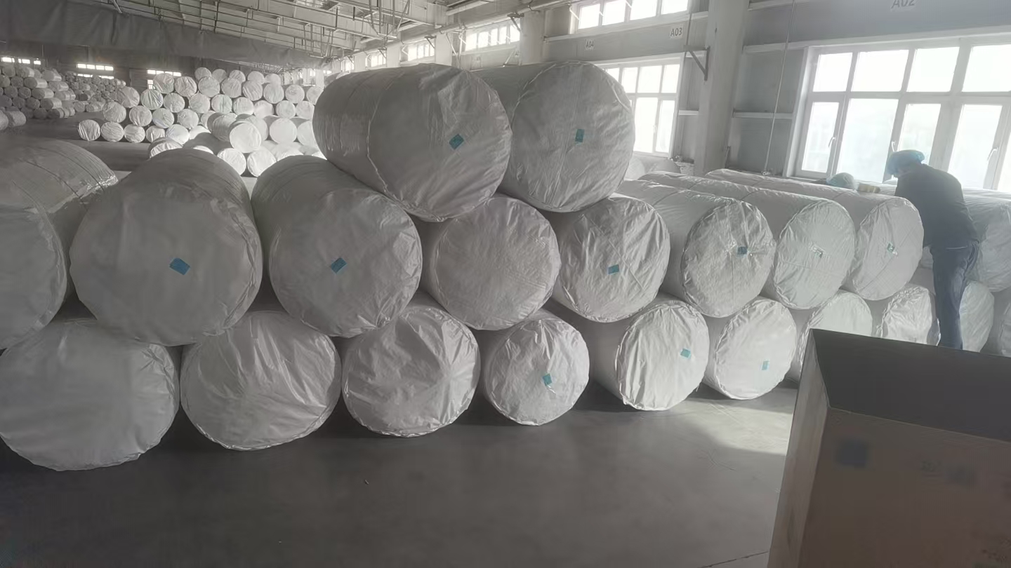 Haorun Medical fournit des matières premières de rouleaux de gaze de qualité supérieure